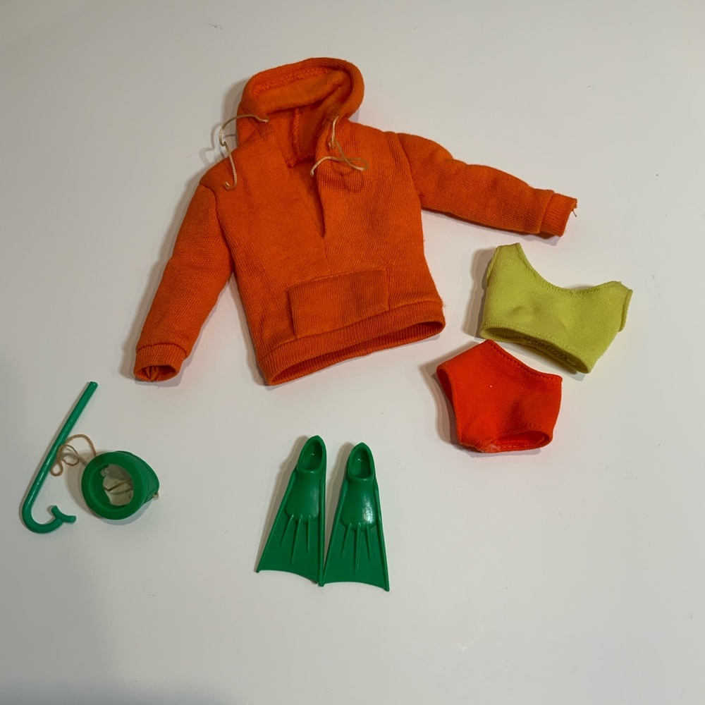 VINTAGE Skin Diver Midge Outfit #1608 (1964)